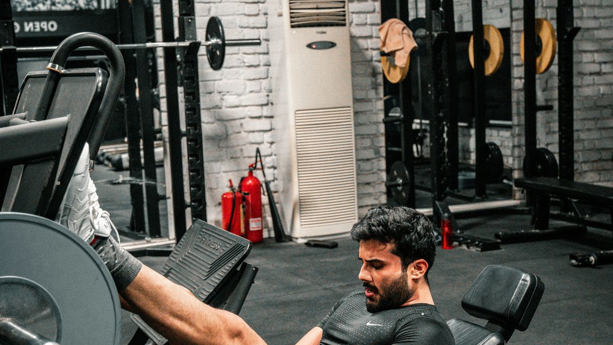 Leg press machine